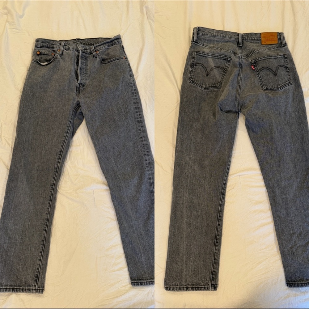 Levi's Women's Gray Straight Jeans